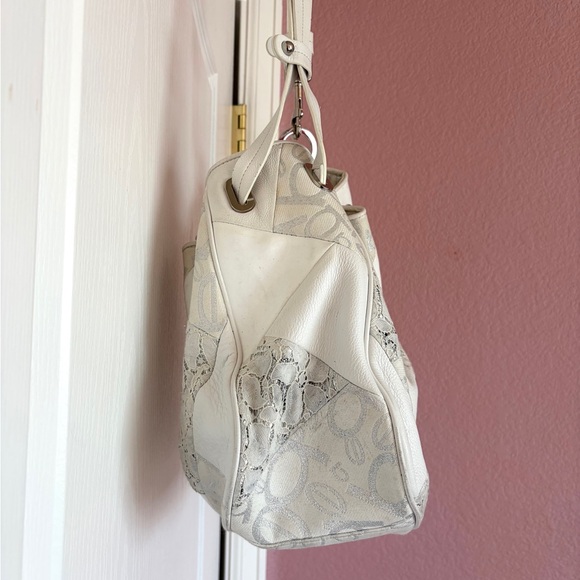 Bebe White Leather Mixed Media Bag GUC Y2K leather patent lace silver hardware - Picture 4 of 9